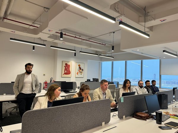 Le lien stratégique entre coach d'affaires et entrepreneur : un partenariat essentiel