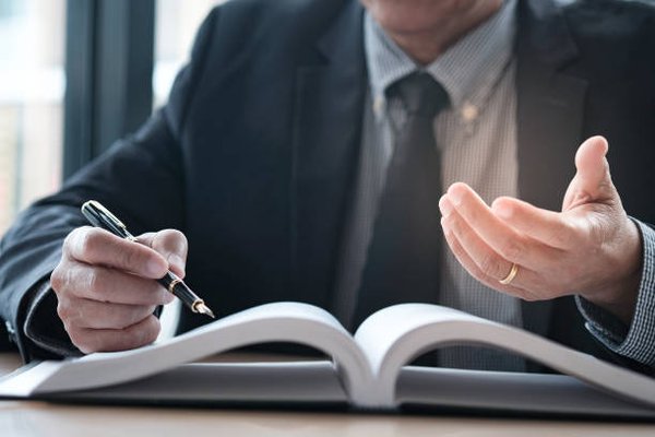 Avocat pour entreprises en difficulté à lyon : votre partenaire expert